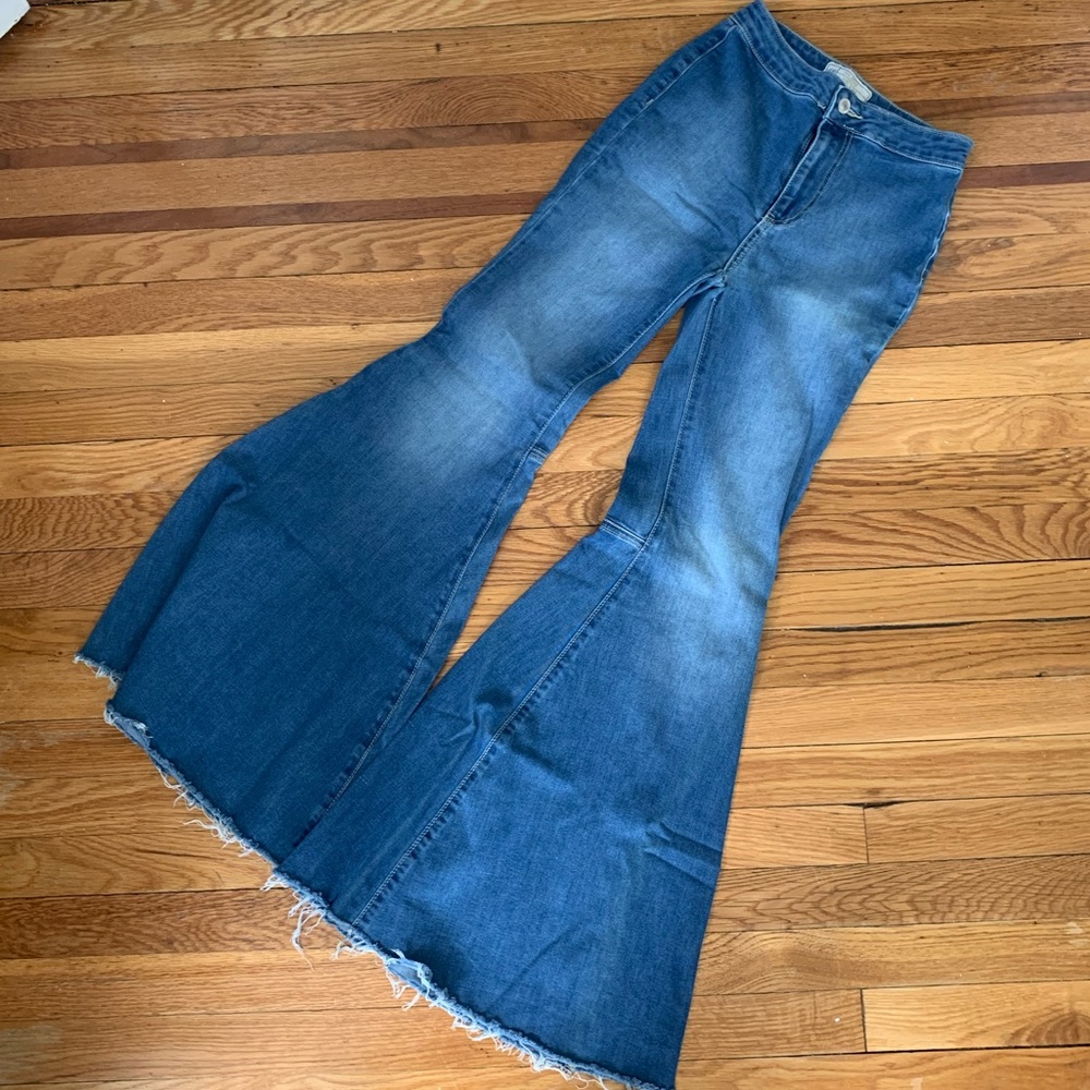 FREE PEOPLE SUPER FLARE JEANS